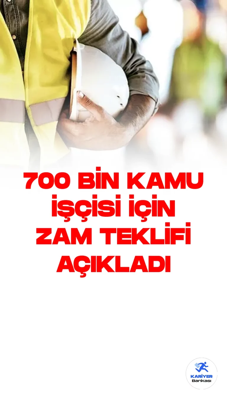 Aileleriyle birlikte milyonları ilgilendiren, 700 bin kamu işçisi için maaş zammı sürecinde son dakika gelişmeleri. Kamu işçilerine maaş zammı için yeni teklif açıklandı.