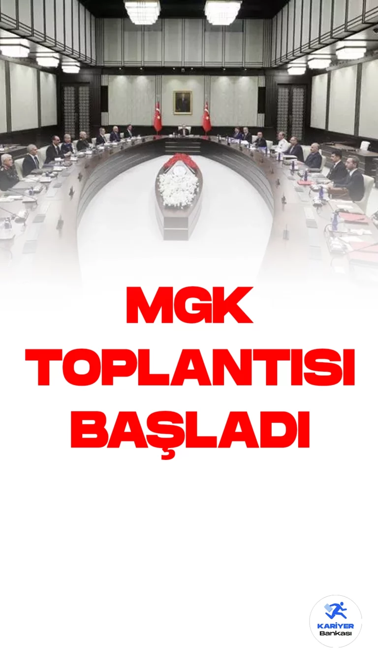 Milli Güvenlik Kurulu Toplandı.Cumhurbaşkanı Recep Tayyip Erdoğan başkanlığında Milli Güvenlik Kurulu (MGK) toplandı. Toplantının ana gündem maddesi, Yüksek Askeri Şura kapsamında emekliye sevk edilen Kara ve Hava Kuvvetleri komutanlarının son kez toplantıya katılmasıydı.