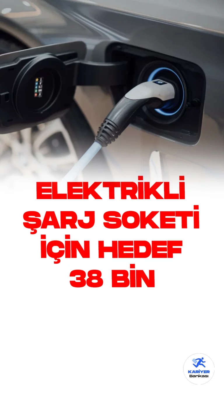 Elektrikli Araç Şarj Altyapısı Türkiye'nin Yeşil Geleceğine Işık Tutacak.Türkiye'nin elektrikli araç şarj altyapısının geleceği parlak görünüyor. Bu yıl 3,378 olan elektrikli araç şarj soket sayısı, 2053 yılına kadar muazzam bir artışla 37,946'ya çıkarılması hedefleniyor.