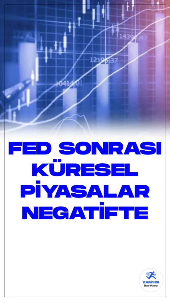 Fed Sonrası Küresel Piyasalar Negatif Seyirde: Risk İştahında Gerileme.Küresel piyasalarda, ABD Merkez Bankası'nın (Fed) politika faizini değiştirmemesi sonrasında Fed Başkanı Jerome Powell'ın faiz indirimine erken başlamak için martın erken olduğuna dair yaptığı açıklamalar, risk iştahını düşürdü. Gözler şimdi İngiltere Merkez Bankası'nın (BoE) faiz kararında.