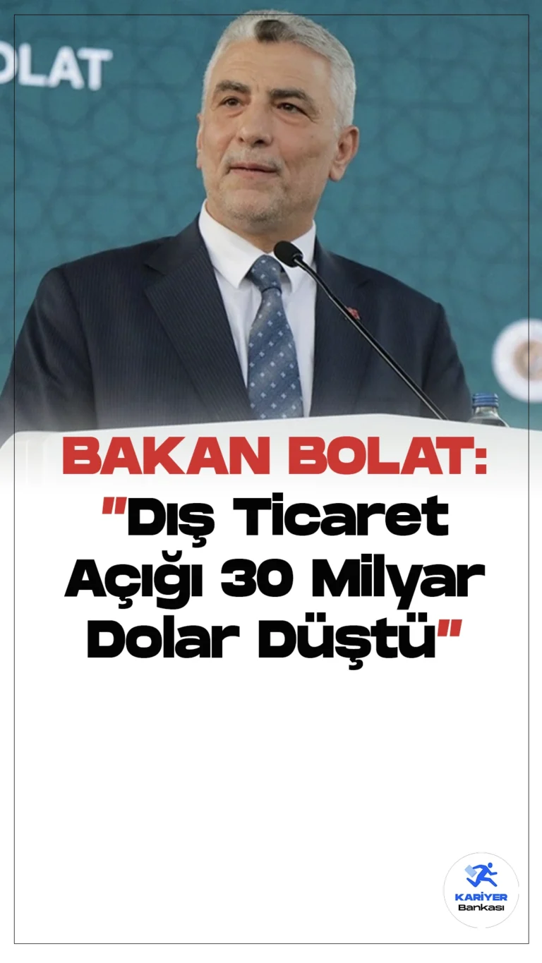 Ticaret Bakanı Ömer Bolat: Dış Ticaret Dengesi Göz Kamaştırıcı İyileşme Gösteriyor.Ticaret Bakanı Ömer Bolat, Esenyurt'ta düzenlenen "Sanayici ve İş İnsanları ile İstişare Toplantısı"nda yaptığı konuşmada, Türkiye'nin dış ticaret açığının 30 milyar dolar azaldığını belirtti. Ocak ve şubat aylarına ilişkin önemli rakamları açıklayan Bolat, bu başarıyı vurgulayarak, gelecek döneme ilişkin umut verici hedeflerini paylaştı.