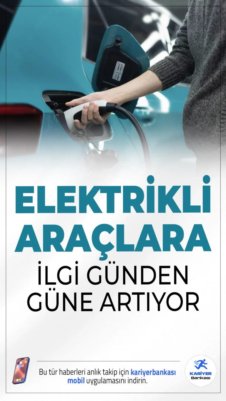 Elektrikli Otomobiller Türkiye'de Hızla Yükseliyor: Her 1000 Araçtan 15'i Elektrikli.Türkiye'de elektrikli otomobil sayısı bir yılda yüzde 115 artarak 245 bini geçti; hibrit araçlar da 500 bin barajını aştı.