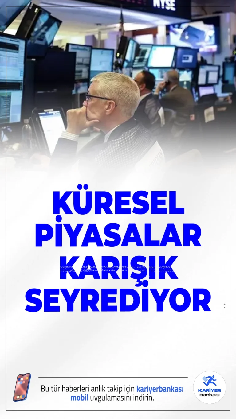 Küresel Piyasalarda Dalgalanma Sürüyor.Küresel piyasalarda Fed’in faiz indirimi sonrası temkinli duruş dikkat çekiyor; yatırımcılar gelişmeleri yakından izliyor.
