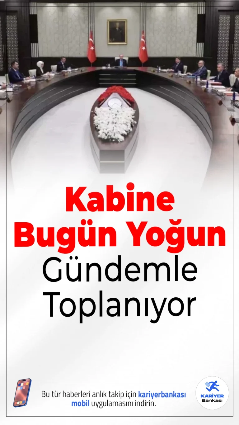 Kabine Bugün Yoğun Gündemle Toplanıyor.Türkiye’de bugün kritik bir gündemle bir araya gelecek olan Kabine toplantısı, oldukça önemli konuları masaya yatıracak. İlk sırada uçak kazasında hayatını kaybeden 20 askerimiz yer alıyor.  