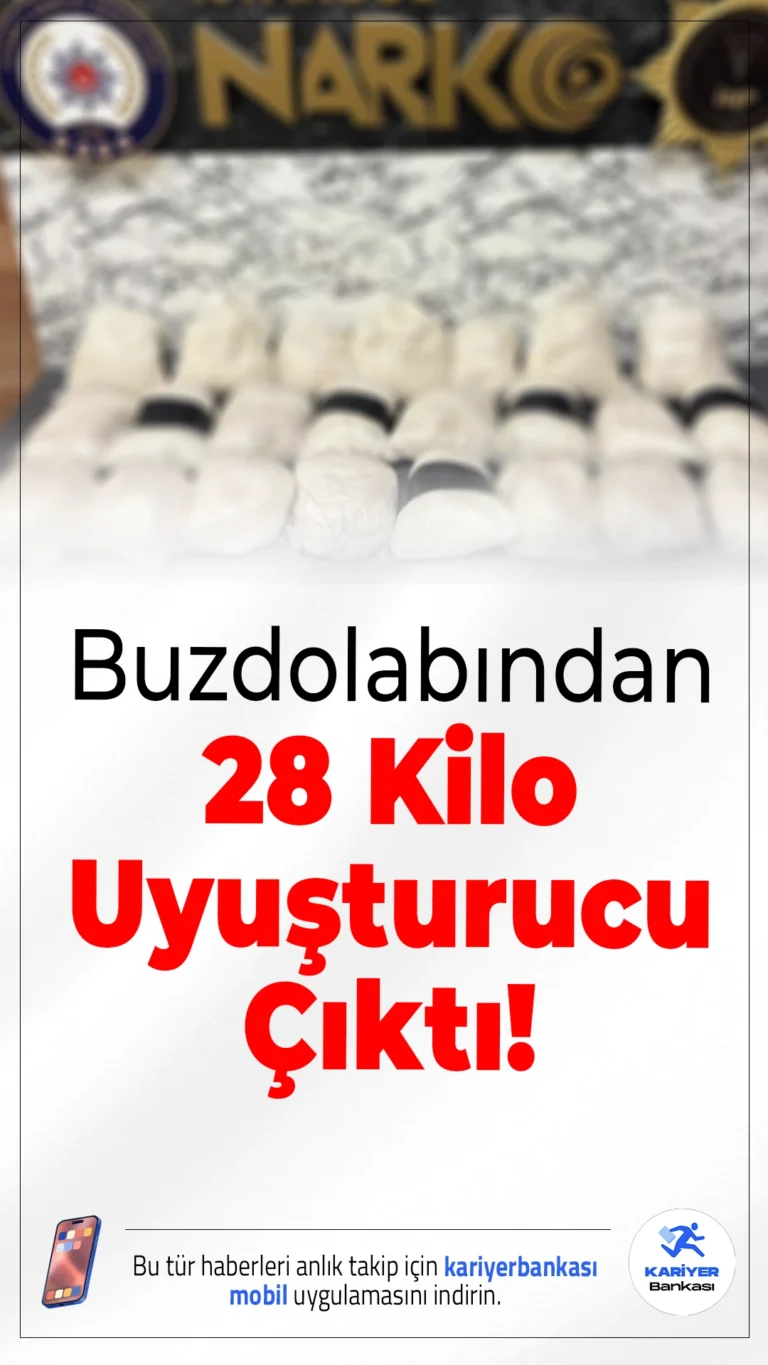 Kargoyla Gönderilen Buzdolabında 28 Kilo Uyuşturucu Ele Geçirildi.İstanbul’da kargo paketine gizlenen buzdolabından 28 kilo sentetik uyuşturucu çıktı, 1 şüpheli gözaltına alındı.